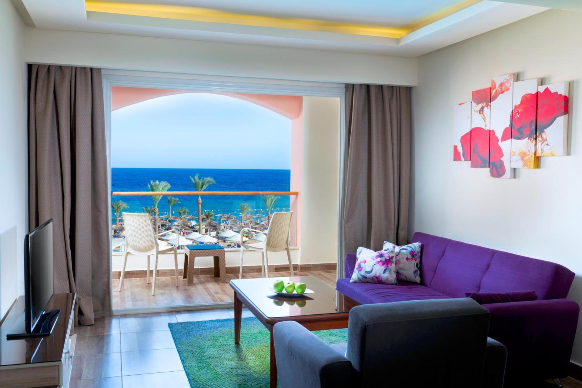 Beach Albatros Aqua Park - Hurghada Exterior photo Suite at the hotel